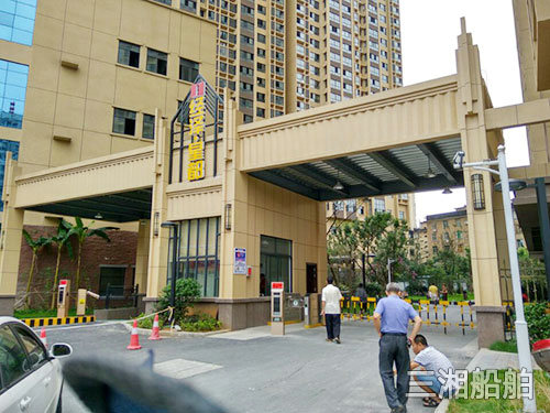 小区门头及休息廊架
